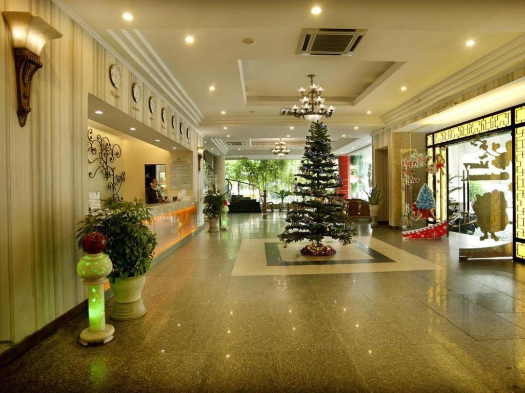 Bamboo Green Central Hotel Da Nang Bagian luar foto