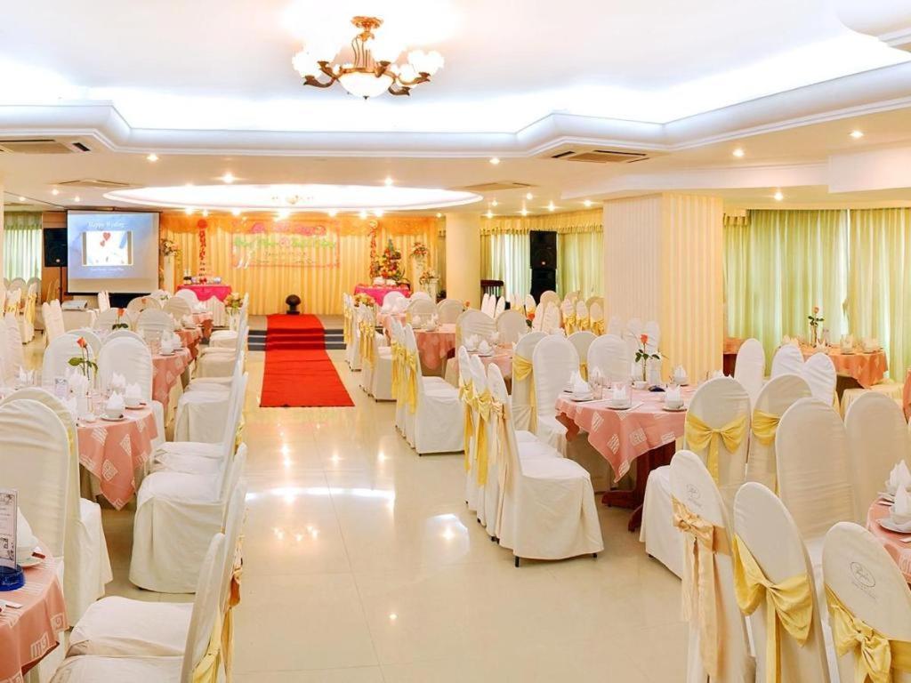 Bamboo Green Central Hotel Da Nang Bagian luar foto
