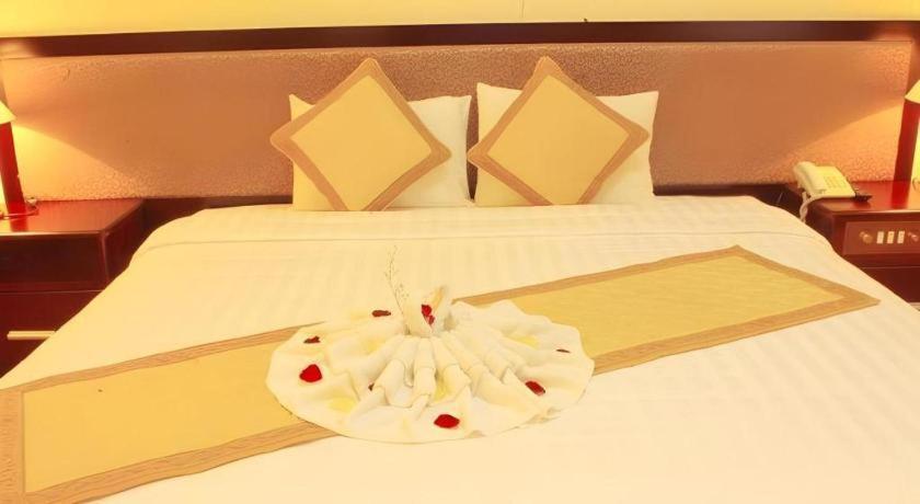 Bamboo Green Central Hotel Da Nang Bagian luar foto