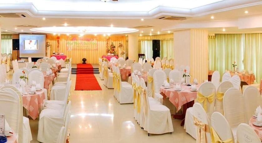 Bamboo Green Central Hotel Da Nang Bagian luar foto